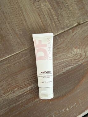 DERMAFLASH PreFlash Essential Skin Prep Primer - Pink/White